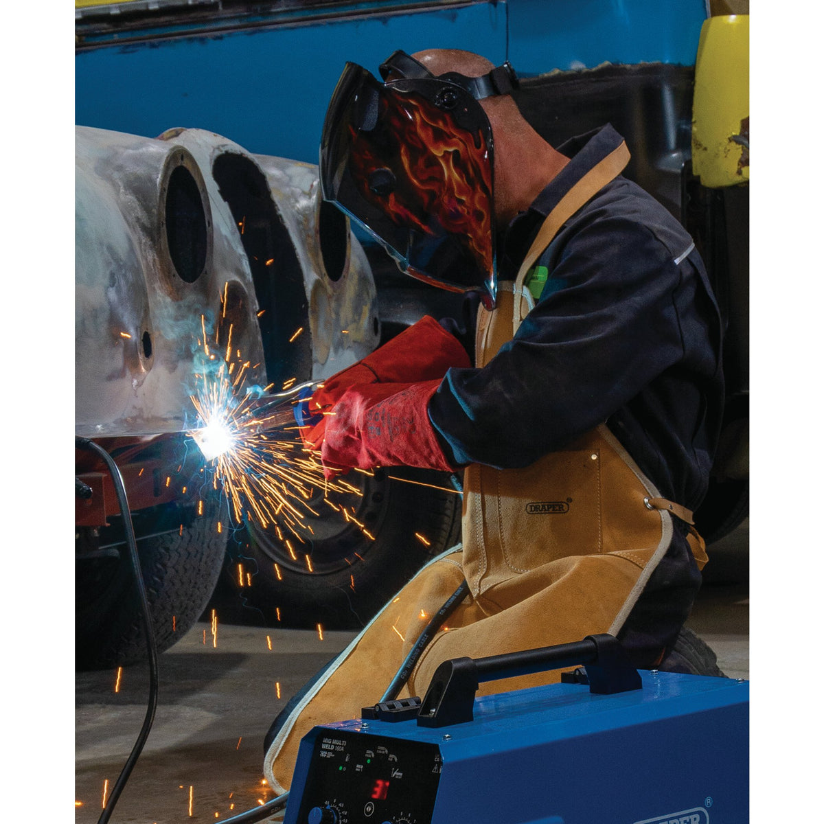 Auto-Darkening Welding Helmet, Red Flames : Model No. WHVS-RF