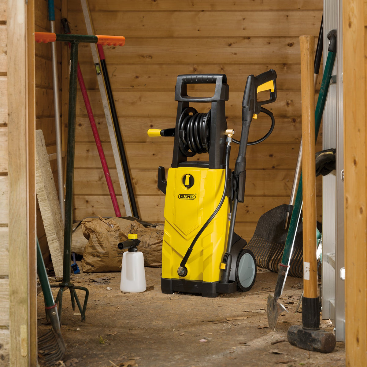 230V Pressure Washer, 2,200W, 165Bar, Yellow: Model No. PW2200/110D/YEL