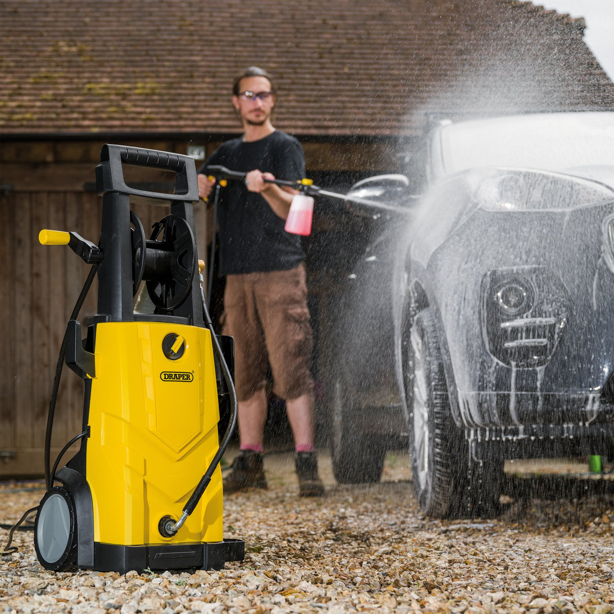 230V Pressure Washer, 2,200W, 165Bar, Yellow: Model No. PW2200/110D/YEL