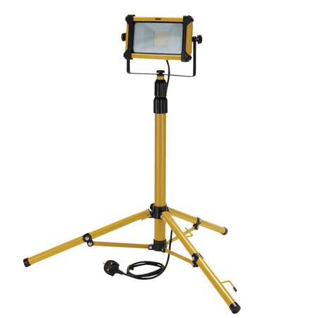 230V SMD LED Tripod Site Light, 20W, 2200 Lumens : Model No. 230V/TSL/20W