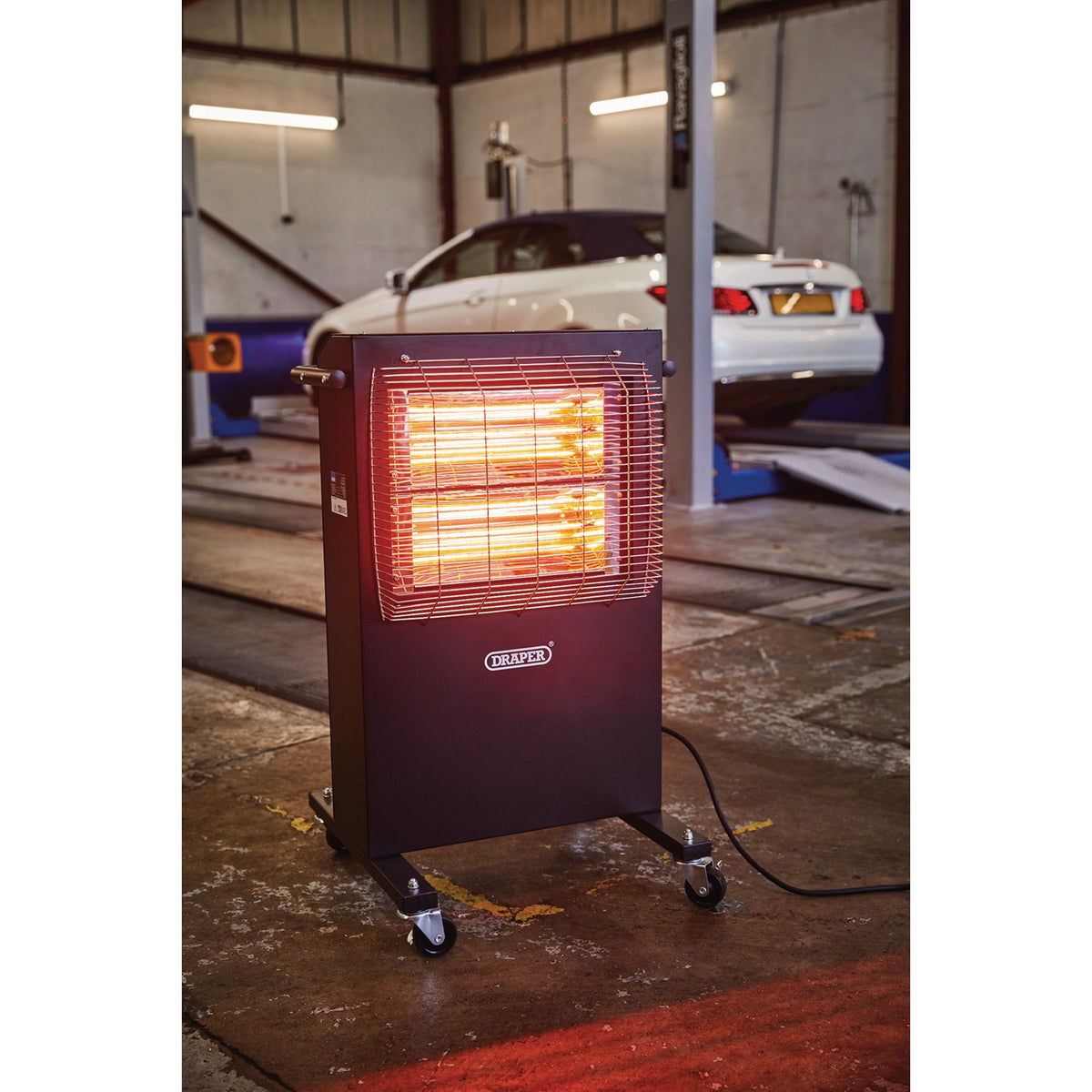 230V Infrared Cabinet Heater, 2.8kW, 9553 BTU : Model No. IRH2800