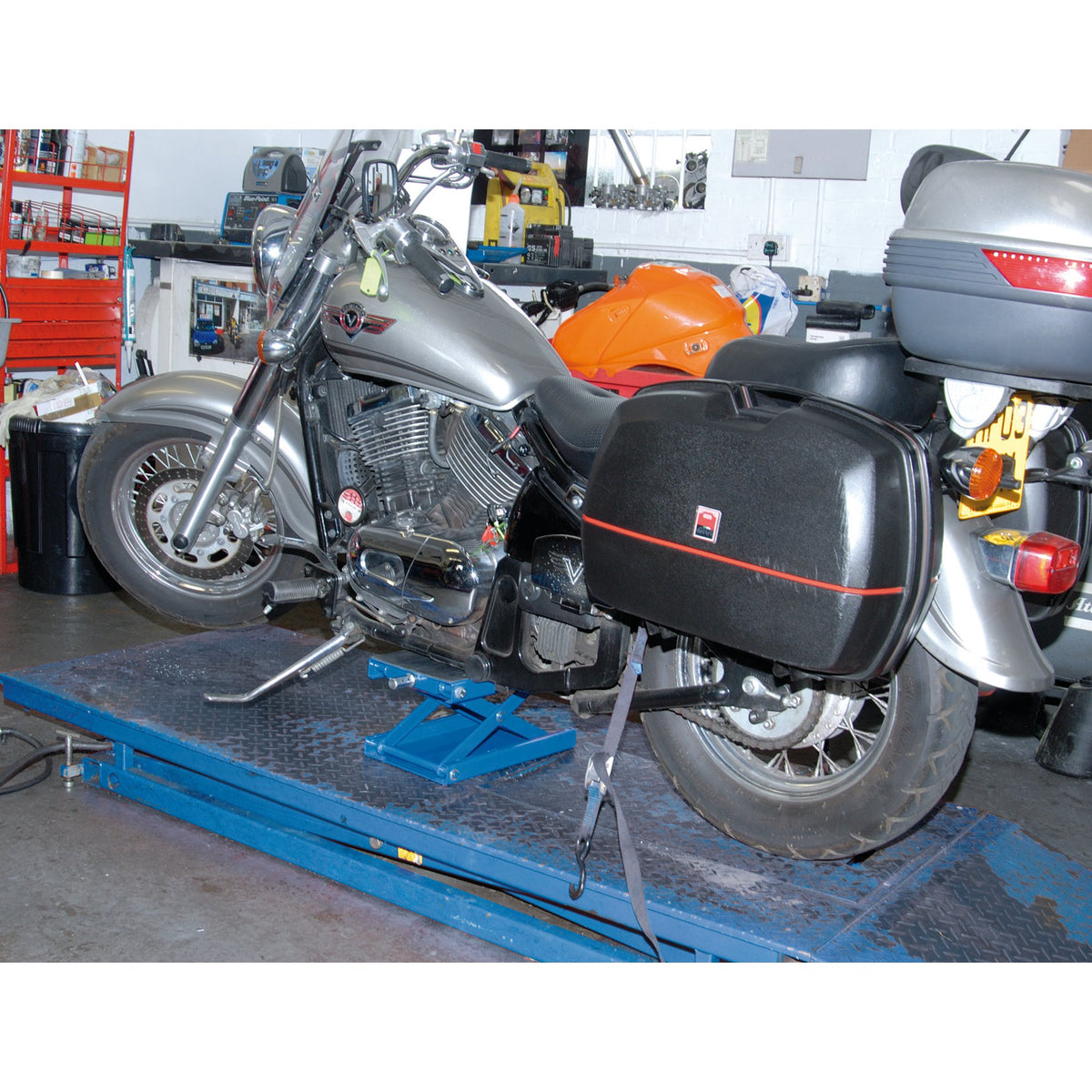 DRAPER 450kg Motorcycle Scissor Stand with Pad: Model No.MCPL1