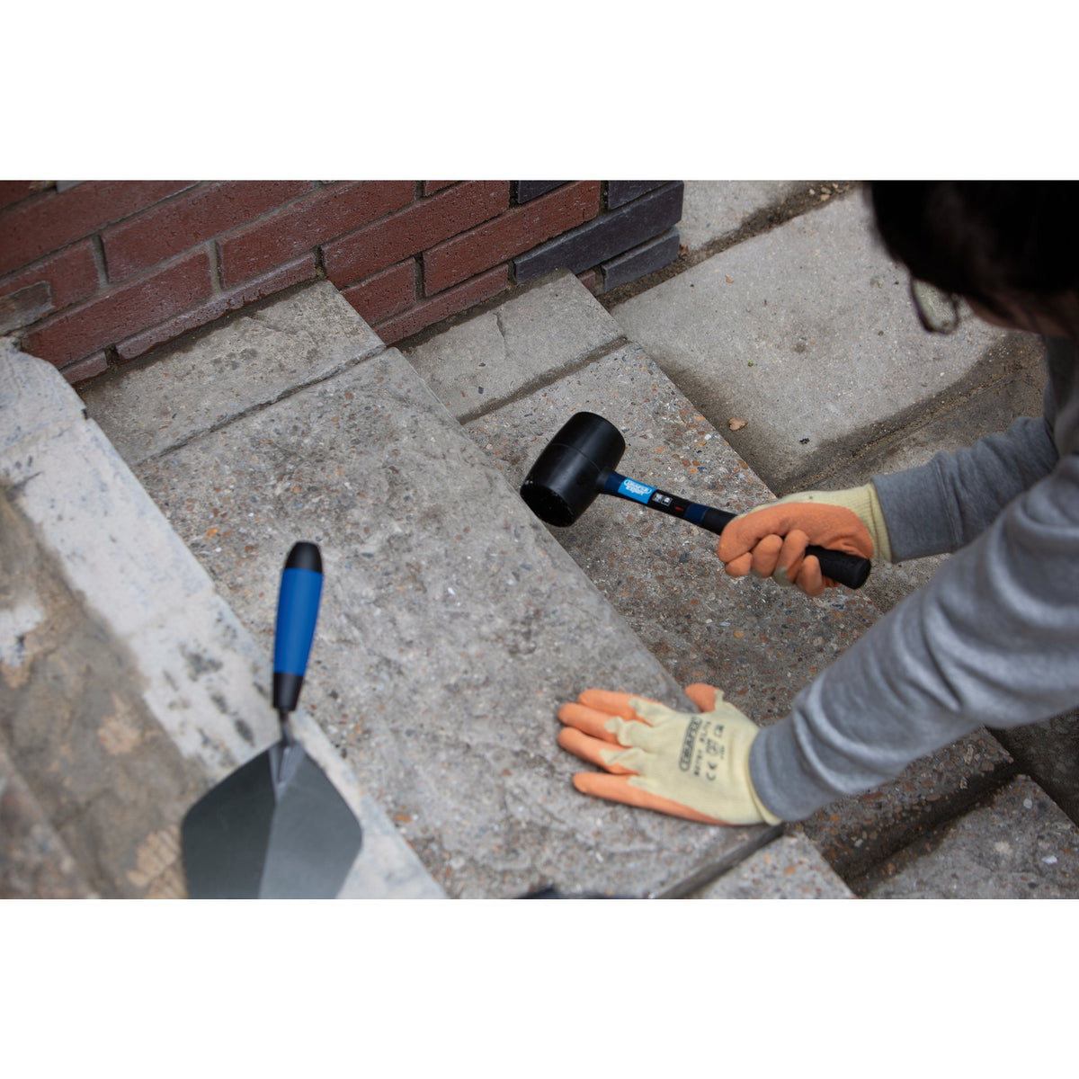 Rubber Mallet with Fibreglass Shaft, 450g/16oz: Model No. RM450FG/SP.