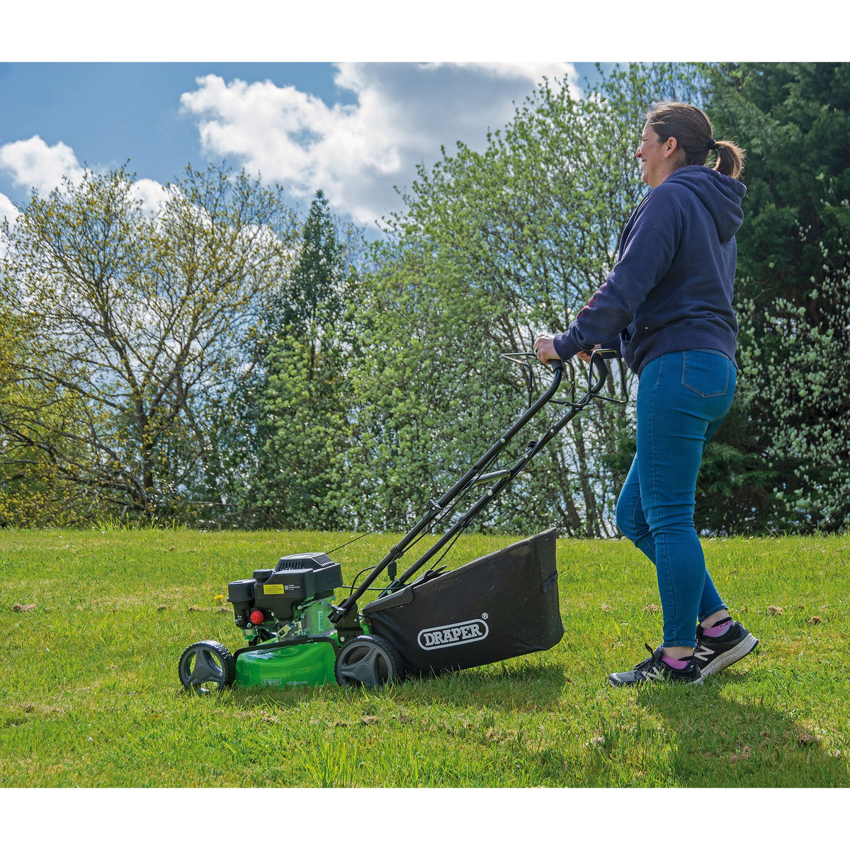 Steel Deck Petrol Lawn Mower, 420mm, 132cc/3.3HP: Model No. LMP410SP