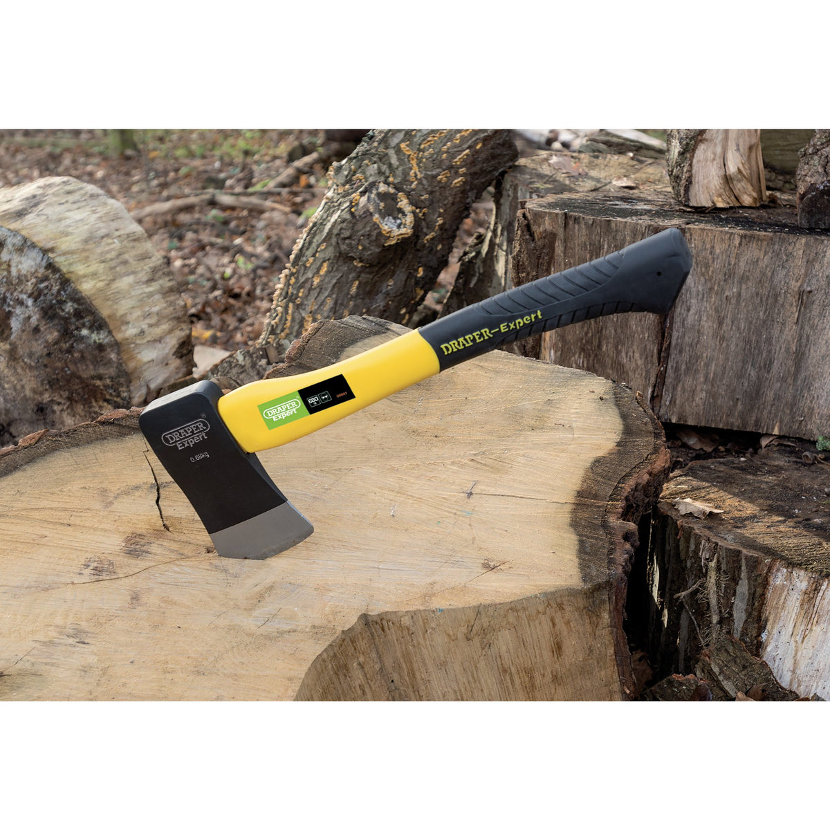 DRAPER Expert 680G Felling Axe with Fibreglass Shaft: Model No.FG5/L