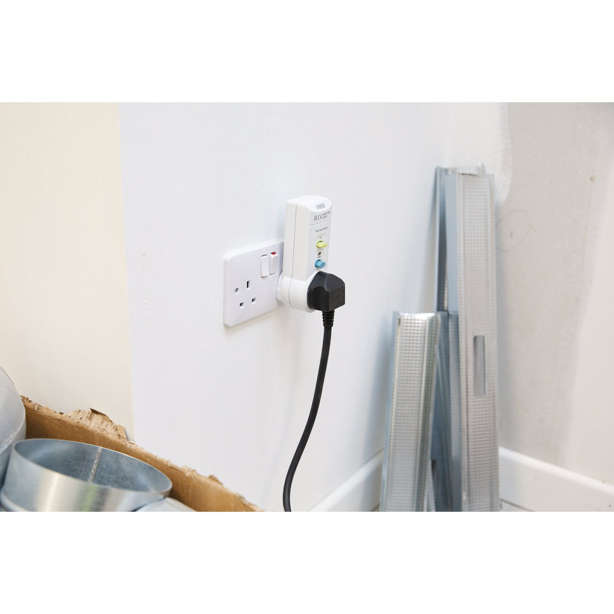 RCD Adaptor, 220-250v/50Hz, 13 AMP : Model No. RCD3/B