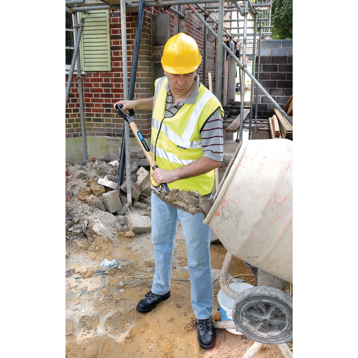 DRAPER Square Mouth Builders Shovel with Hardwood Shaft: Model No.BS/PYD