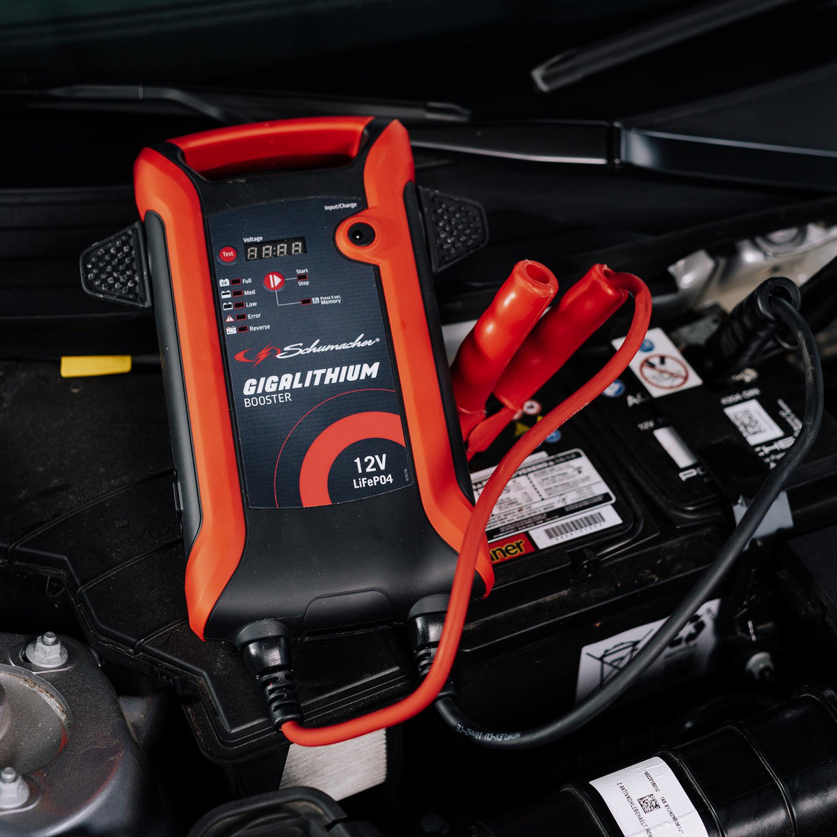 Schumacher® GIGA 12V Lithium Booster, 800CA
