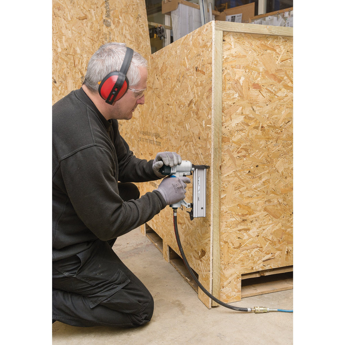 DRAPER Storm Force 10-50mm Air Nailer: Model No. SFANK2050