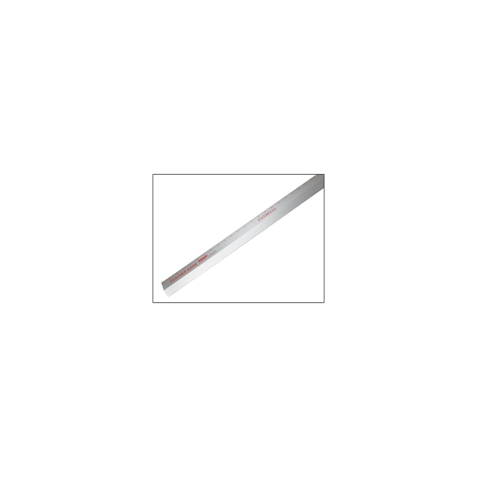 Faithfull Feather Edge With Scale 1.2m (4ft) Model No.