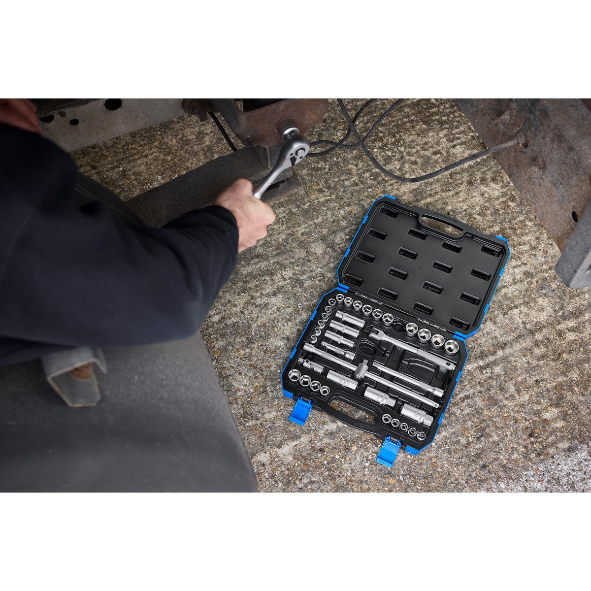 DRAPER 3/8" Sq. Dr. MM/AF Combined Socket Set (39 Piece) : Model No. DD39AM
