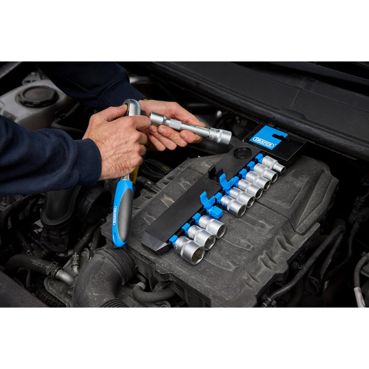 DRAPER 1/2" Sq. Dr. Metric Socket and Ratchet Set (12 Piece) : Model No. HD12M/PR