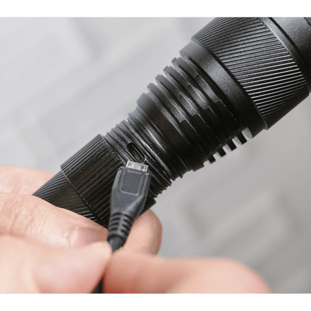Aluminium Torch 10W T6 CREE LED Adjustable Focus Rechargeable with USB Port Model No.-21898