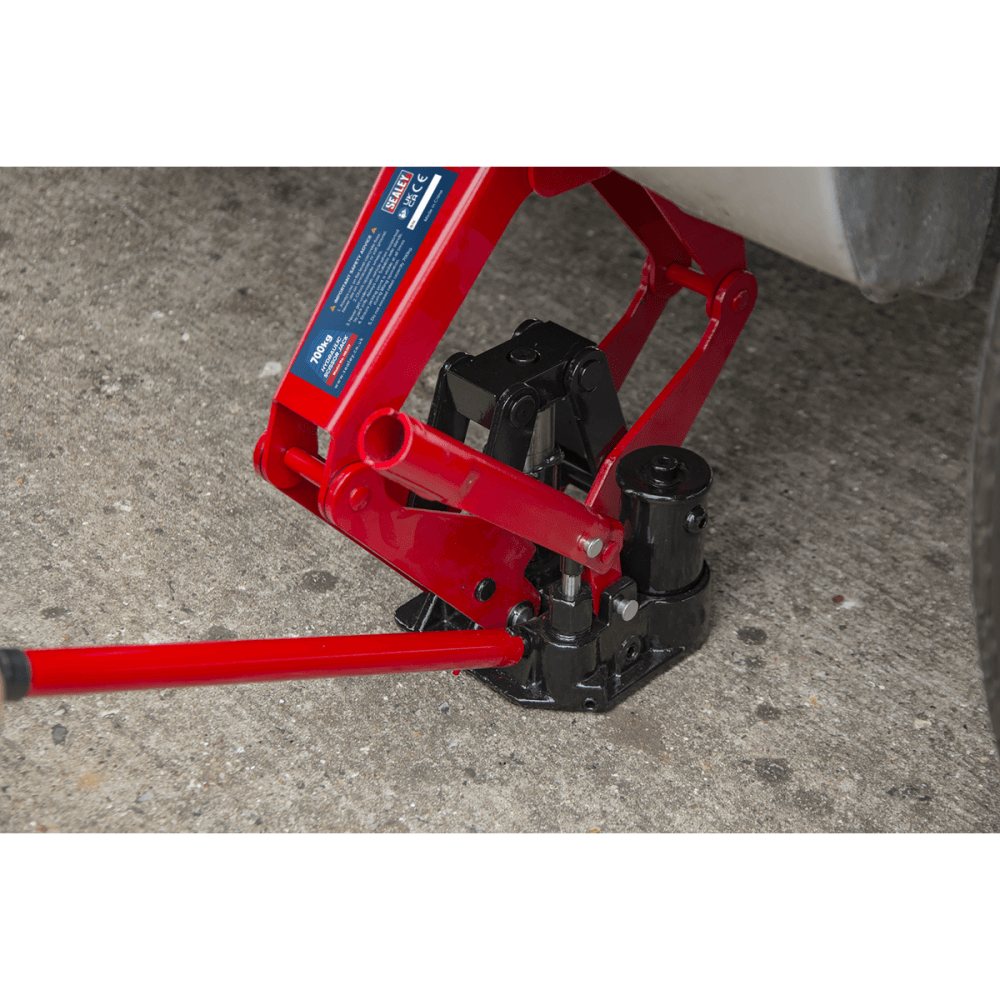 Hydraulic Scissor Jack 700kg Model No- 21980