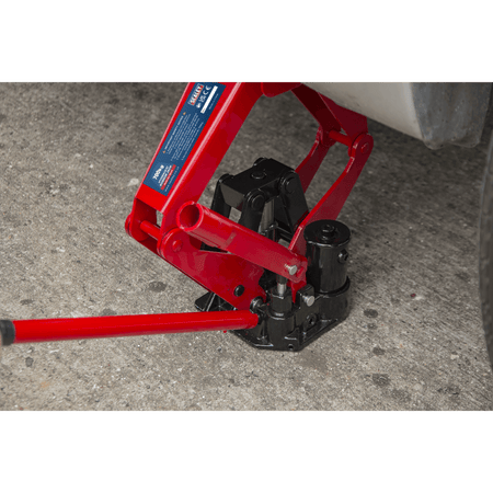 Hydraulic Scissor Jack 700kg Model No- 21980