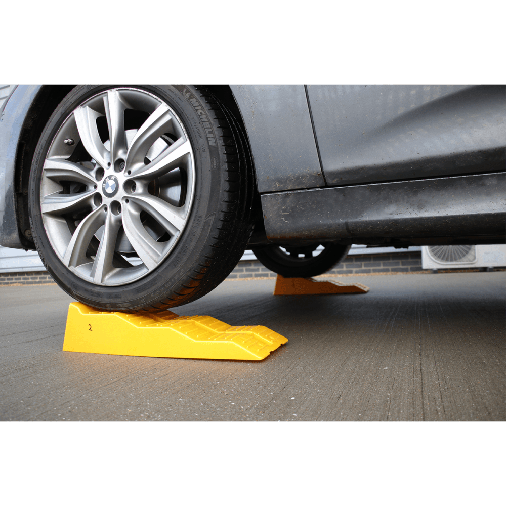 Sealey Levelling Ramps - Three Stage 2.5tonne Capacity per Ramp 5tonne Capacity per Pair Model No.-WL301