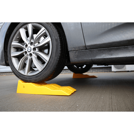 Sealey Levelling Ramps - Three Stage 2.5tonne Capacity per Ramp 5tonne Capacity per Pair Model No.-WL301