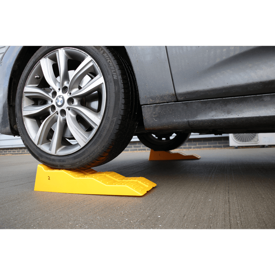 Sealey Levelling Ramps - Three Stage 2.5tonne Capacity per Ramp 5tonne Capacity per Pair Model No.-WL301