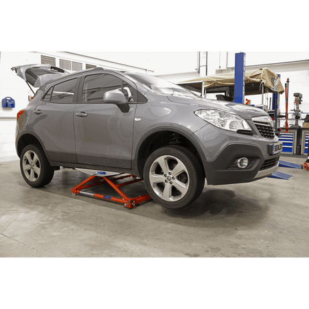 Sealey Portable Pivot Car Lift 1500kg Model No.-PPL01