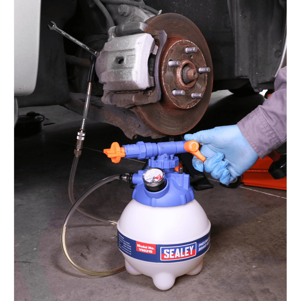 Sealey Pneumatic Brake Bleeder Model No.-VS0215