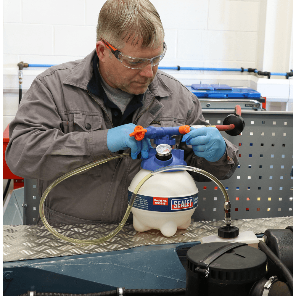 Sealey Pneumatic Brake Bleeder Model No.-VS0215
