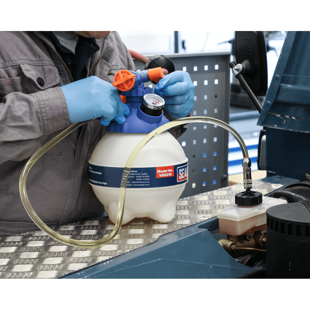 Sealey Pneumatic Brake Bleeder Model No.-VS0215