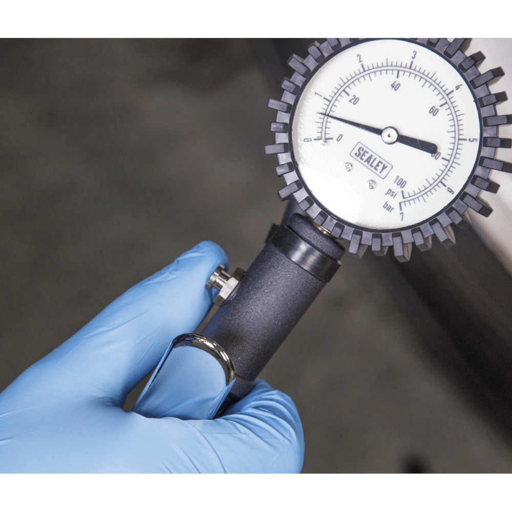 Sealey Tyre Inflator with Clip-On Connector Model No-SA399