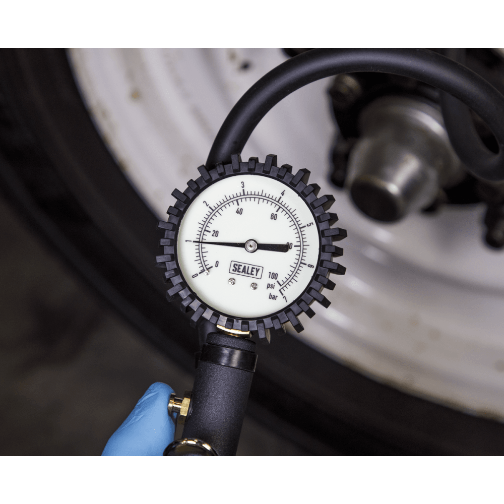 Sealey Tyre Inflator with Clip-On Connector Model No-SA399