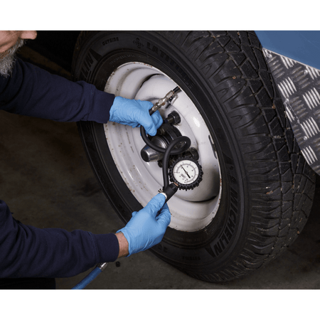 Sealey Tyre Inflator with Clip-On Connector Model No-SA399
