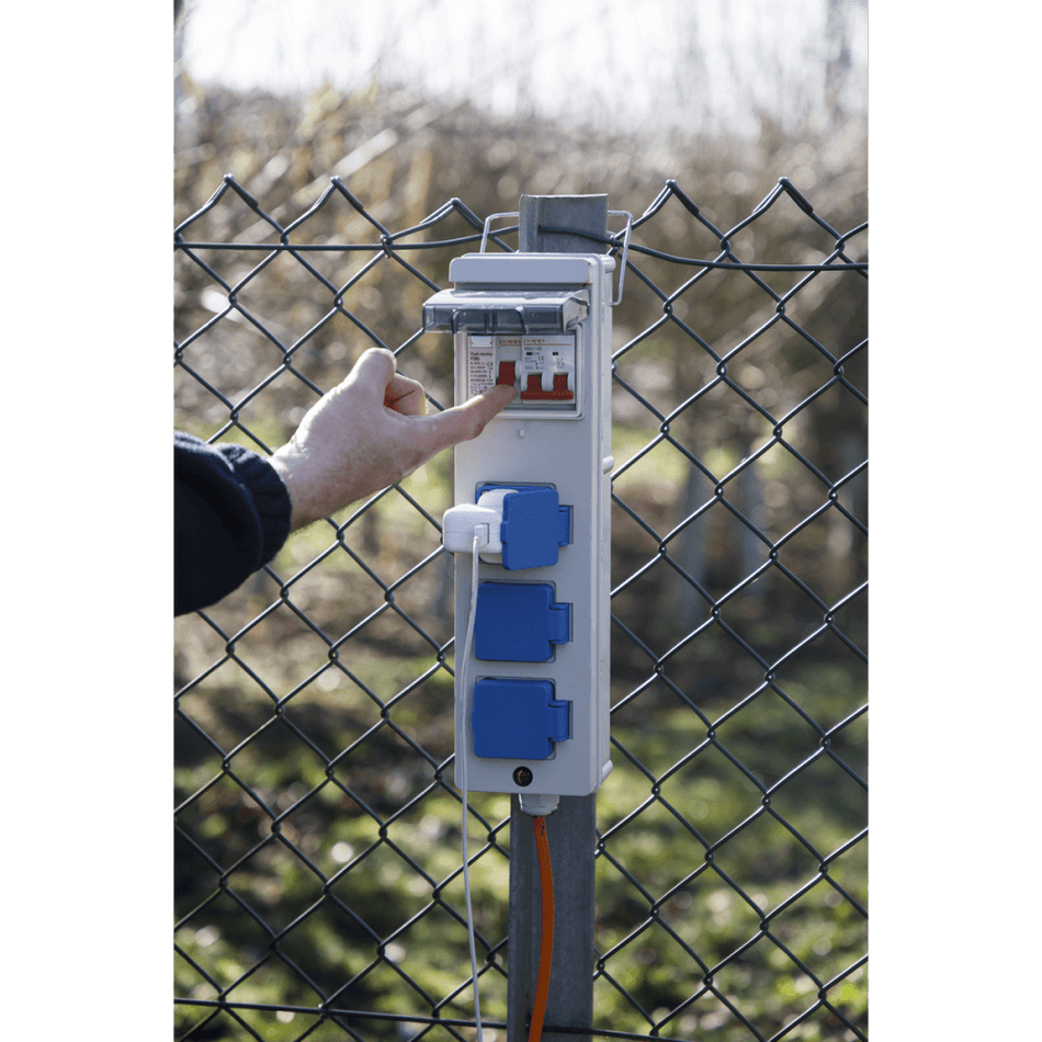 Caravan & Camping Mains Unit with RCD 15m Model No-WSC16133