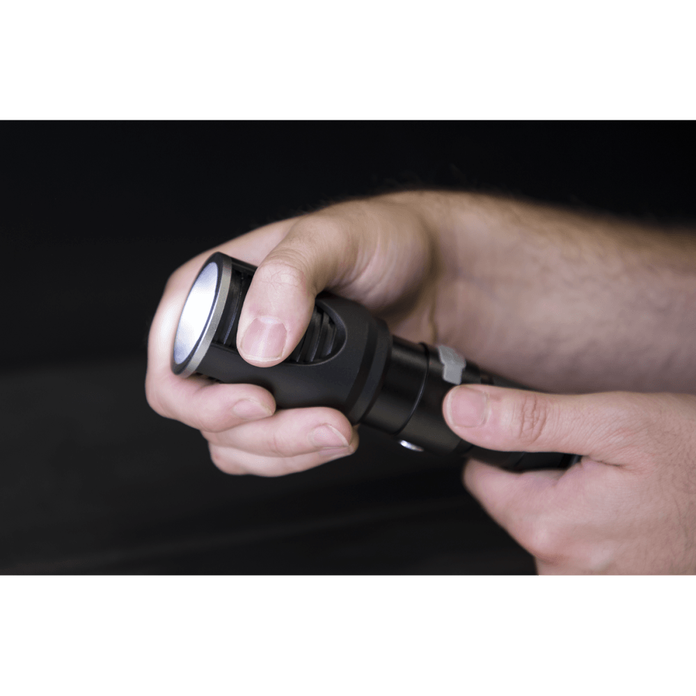 Aluminium Torch 20W CREE XHP50 LED Adjustable Focus Rechargeable with USB Port Model No-LED4493