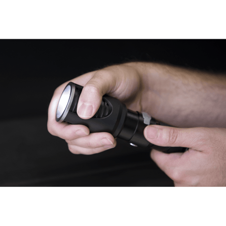 Aluminium Torch 20W CREE XHP50 LED Adjustable Focus Rechargeable with USB Port Model No-LED4493
