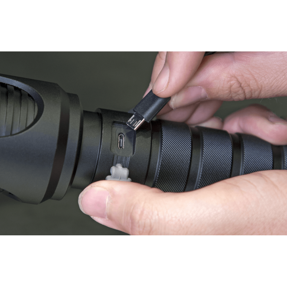 Aluminium Torch 20W CREE XHP50 LED Adjustable Focus Rechargeable with USB Port Model No-LED4493