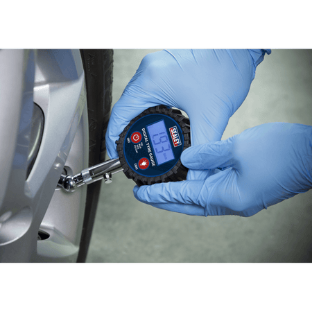 Sealey Digital Tyre Pressure Gauge with Swivel Head & Quick Release Model No TST001