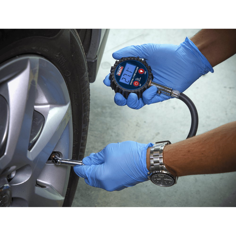 Sealey Digital Tyre Pressure Gauge with Push-On Connector Model No TST002