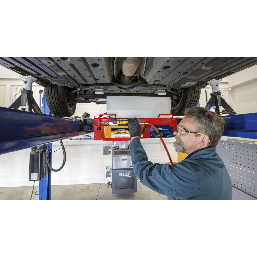Sealey Air Jacking Beam 2tonne with Arm Extenders & Flat Roller Supports Model No- SJBEX200A