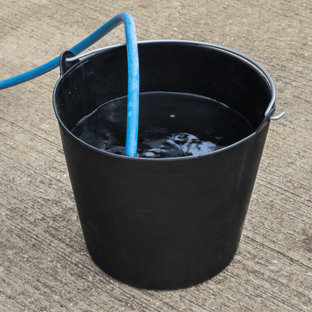Sealey Heavy-Duty Flexi Tub 26L with Metal Handle - Black Model No- SFT26H