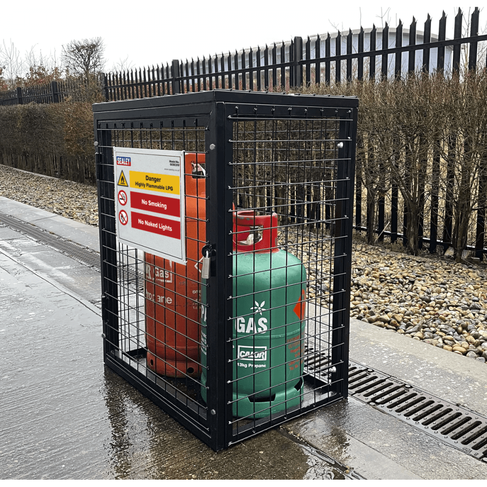Sealey Safety Cage - 2 x 19kg Gas Cylinders Model No- GCSC219