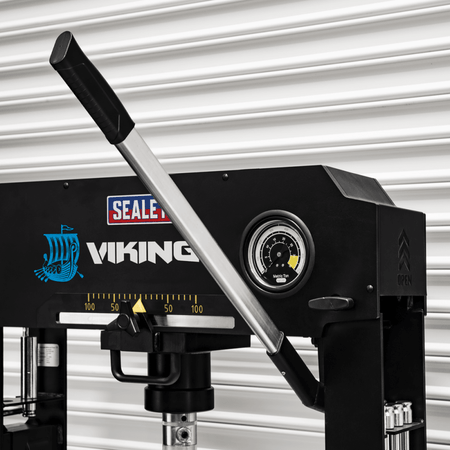 Sealey Viking Air/Hydraulic Press 30tonne Floor Type with Sliding Ram and Foot Pedal Model No- PPF301S