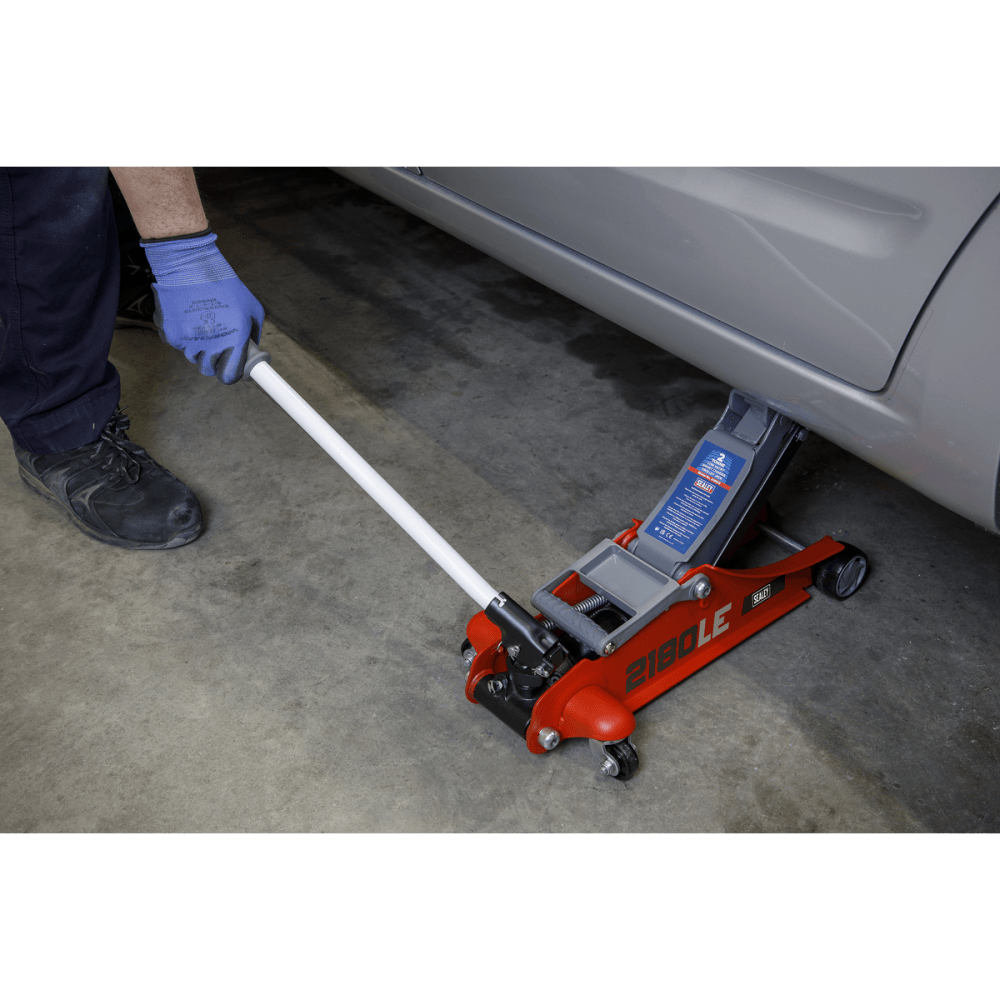 Sealey 180 Handle Trolley Jack 2tonne Low Profile Short Chassis - Red Model No- 2180LE