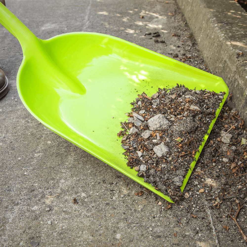 Sealey General-Purpose Polypropylene Shovel with 690mm Handle Model No- SS10