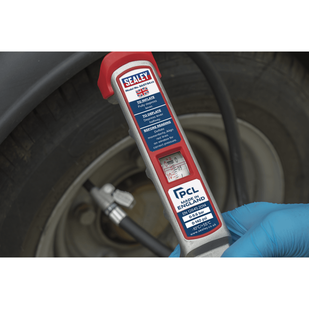 Sealey Professional Tyre Inflator with 2.75mtr Hose & Clip-On Connector Model No-SA37/94