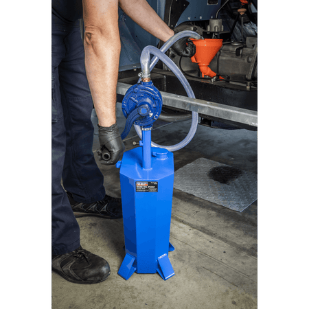 Sealey Gear Oil Pump with 10.5ltr Steel Reservoir Model No-TP70