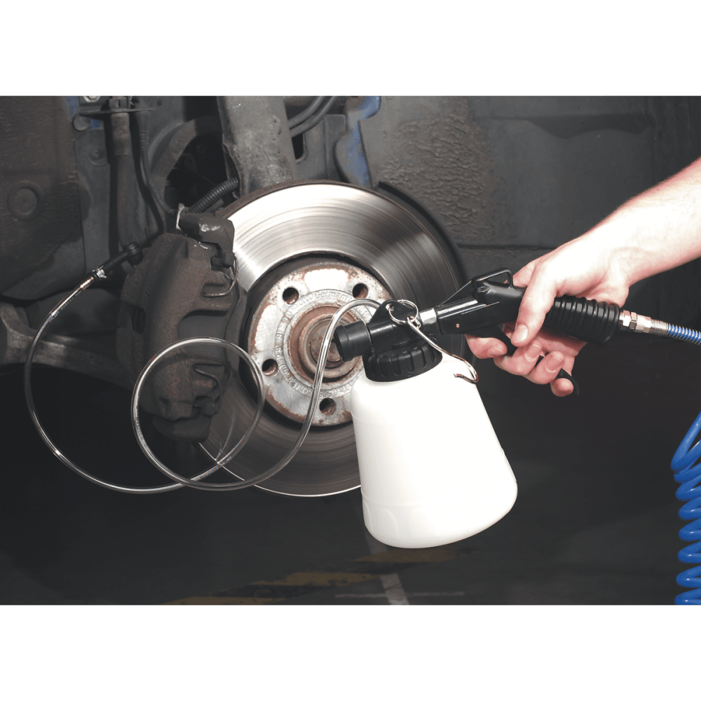 Sealey Pneumatic Vacuum Brake & Clutch Bleeder 0.75ltr Model No-VS021