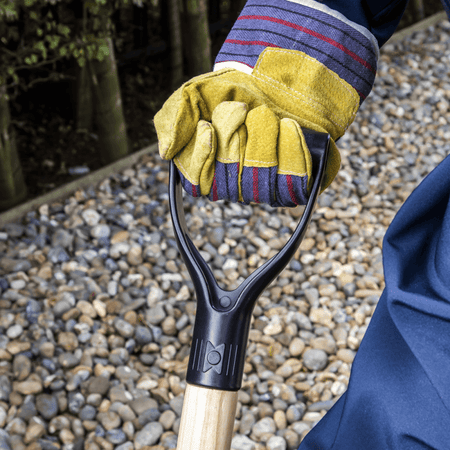 Sealey Shovel with 710mm Wooden Handle Model No-SH710