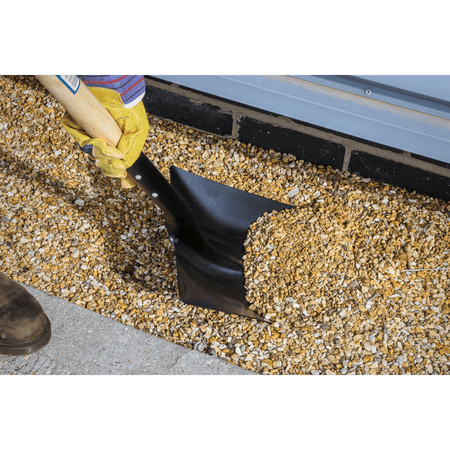 Sealey Shovel with 710mm Wooden Handle Model No-SH710