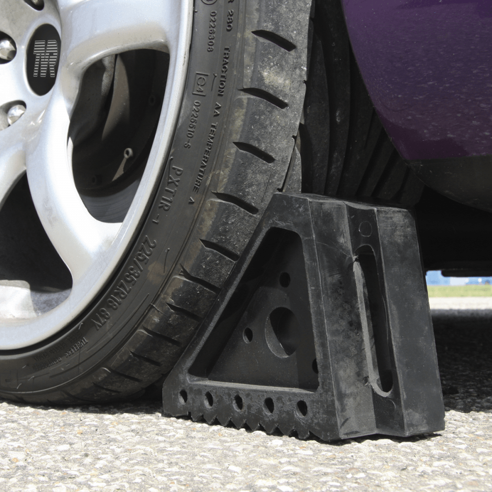 Sealey Rubber Wheel Chocks 2.2kg - Pair Model No-WC01
