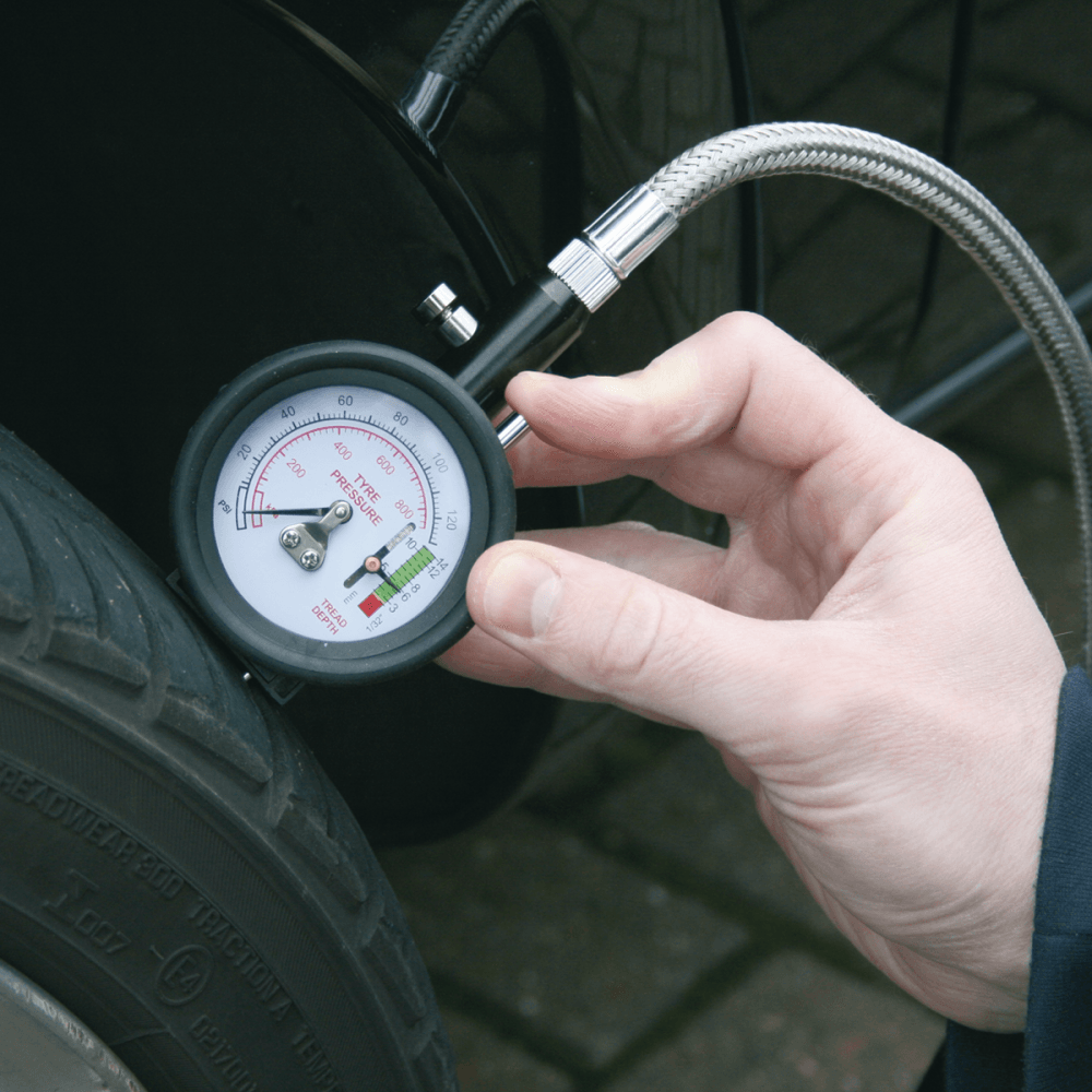Sealey Tyre Pressure Gauge with Tyre Tread Depth Gauge - Flexible Hose Model No-TSTPDG02