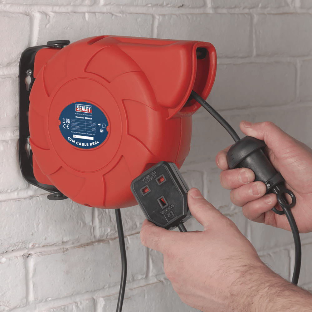 Sealey Cable Reel System Retractable 10mtr 1 x 230V Socket Model No-CRM101