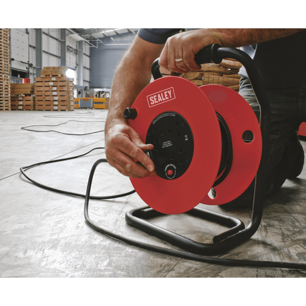 Sealey Cable Reel 50mtr 4 x 230V 2.5mm Heavy-Duty Thermal Trip Model No-CR25025